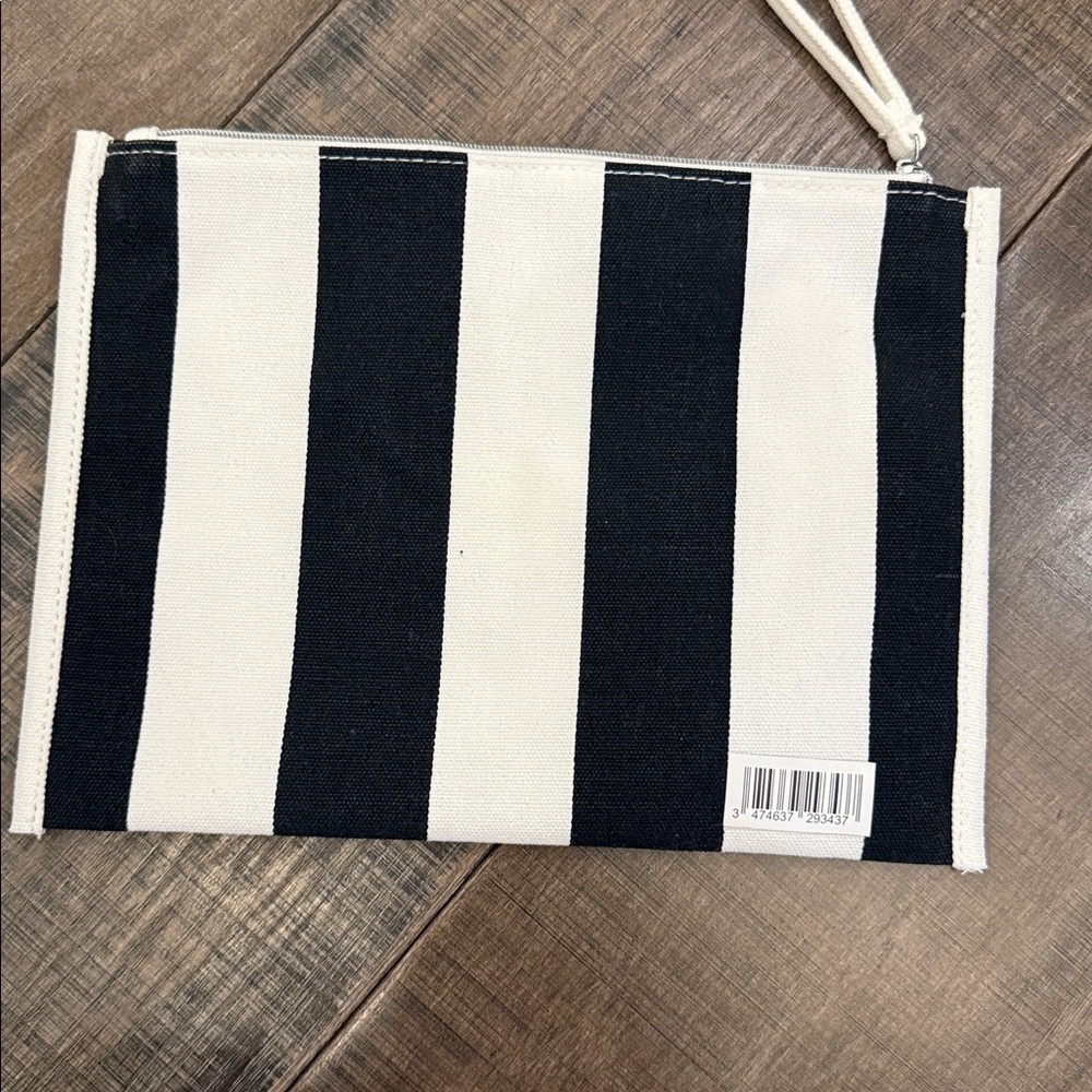 New With Tags Kérastase Cosmetic / Toiletry Bag - Picture 4 of 8
